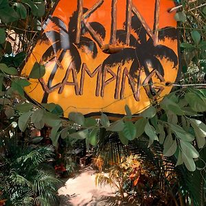 Kin Hostal And Camping
